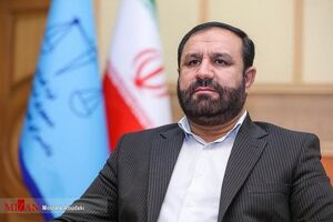 وزیر اقتصاد مستندات فرارهای مالیاتی میلیاردی را به دادستانی اعلام کند/ اعلام جرم علیه مدیر مسئول روزنامه شرق