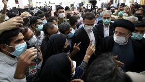 تواضع چرا؟! پوپولیست‌تر از خود شما؟