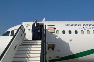 فیلم/ عراقچی وارد پکن شد