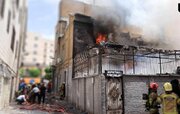 آتش‌سوزی یک انبار در خیابان مولوی