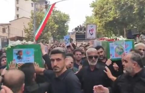 تشییع پیکر شهیده ۳ ساله‌ و مادرش در گرگان